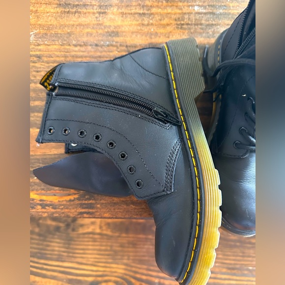 Dr. Martens Other - Doctor Marten’s barely worn size 3.